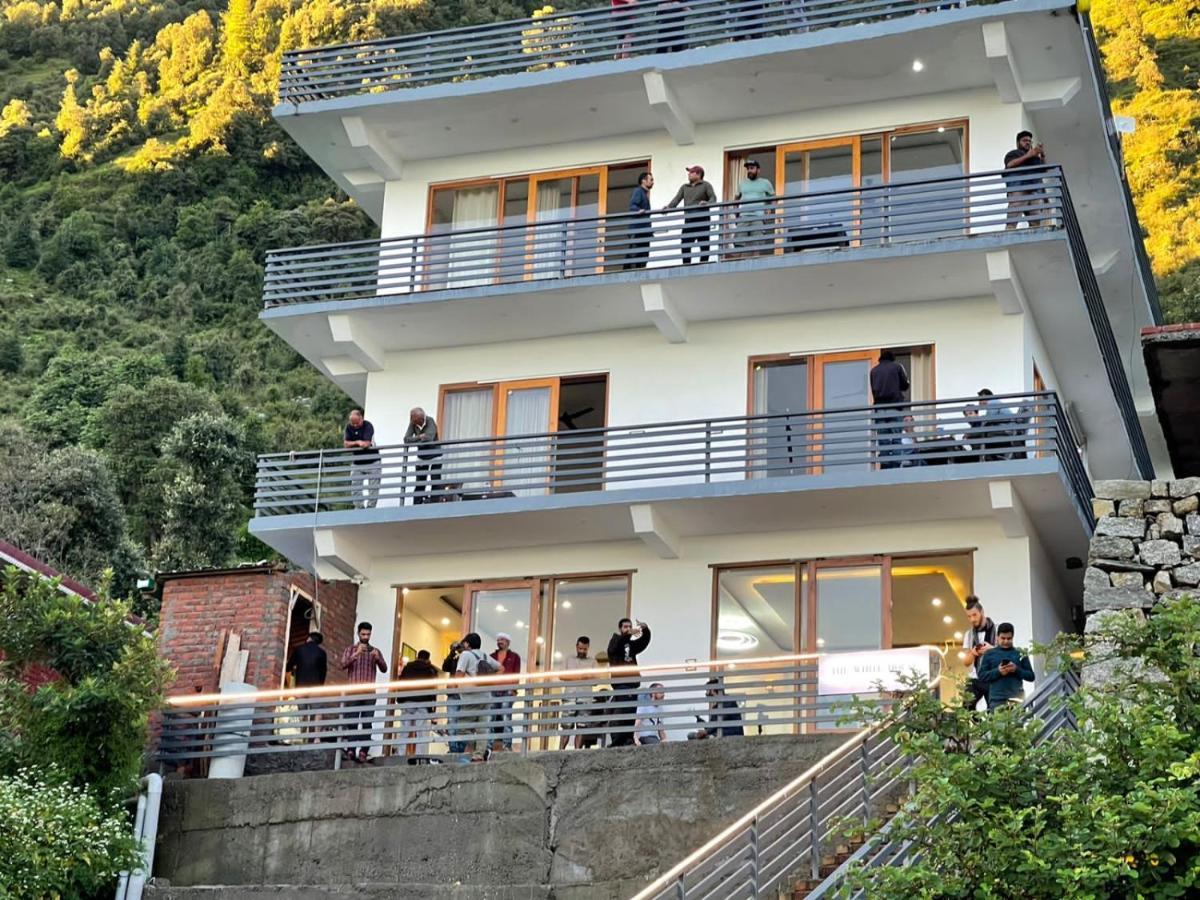 Madpackers Mcleodganj Hostel Dharamszala Kültér fotó